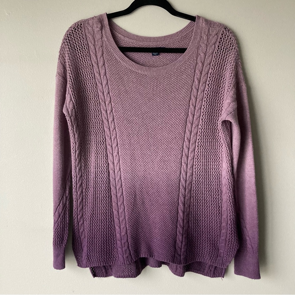 American Eagle Outfitters Lavender‎ Ombre Sweater Women’s Small